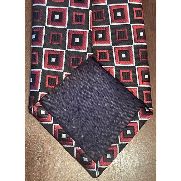 Pierre Cardin Red Black Hand Made 100% Polyester Men’s Neck Tie Made In China - Picture 2 of 9